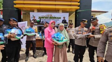 Polres Aceh Tenggara Hadirkan Harapan di Tengah Banjir, 365 Paket Bantuan Disalurkan untuk Warga Ketambe dan Salim Pinim