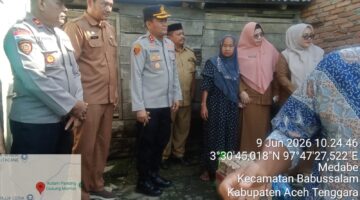 Wujud Kepedulian Polri, Kapolres Aceh Tenggara Salurkan Bantuan Kapolda Aceh kepada Warga Desa Mendabe